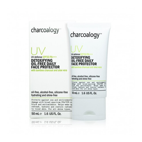Detoxifying Oil-Free Daily Face Protector SPF 50 PA+++ product image