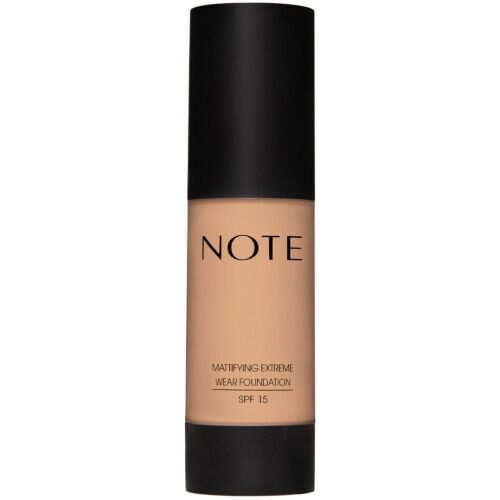 Mattifying Extreme Wear Foundation SPF 15 product image
