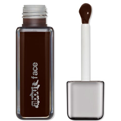 The Performer Skin Focused Foundation